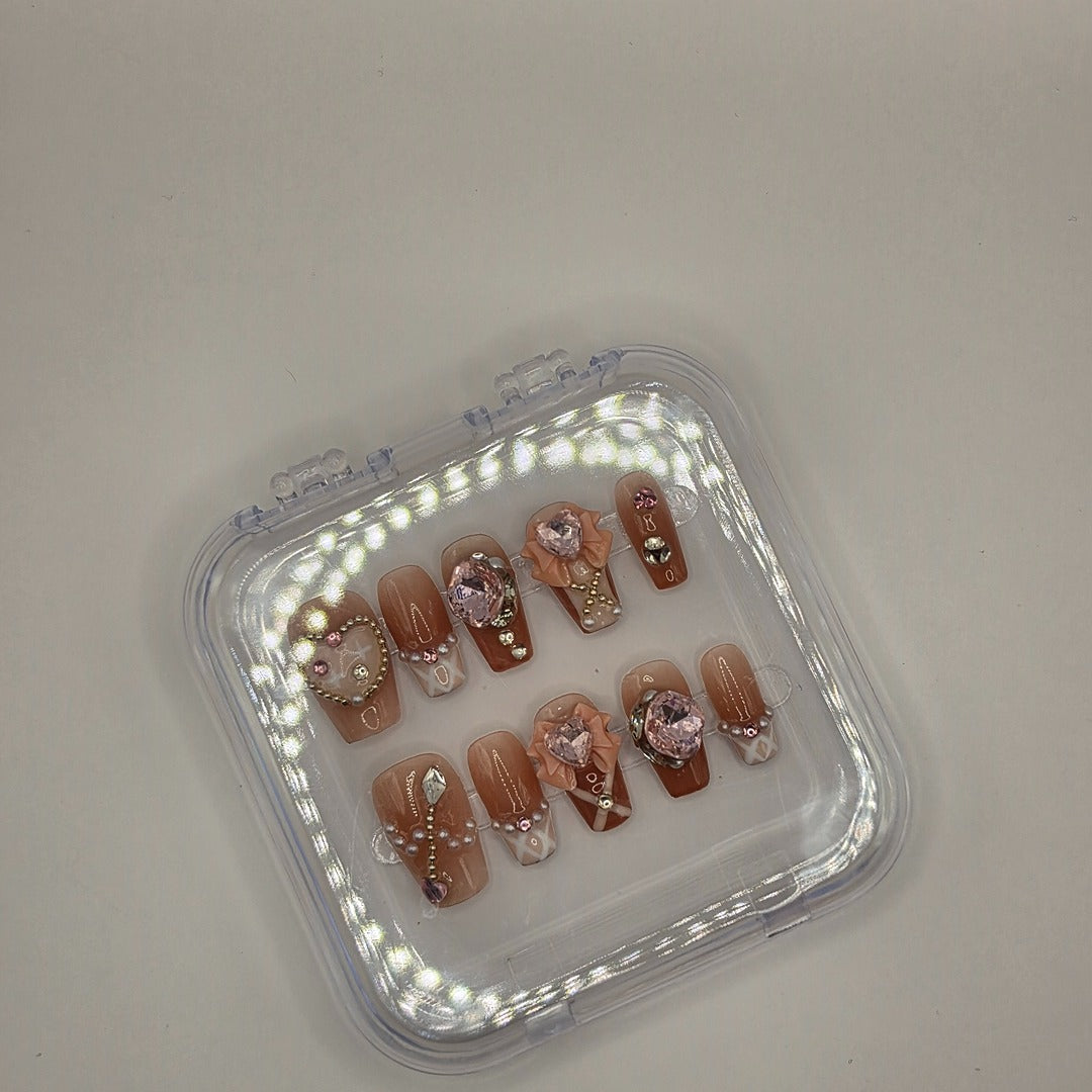 Uñas postizas hechas a mano