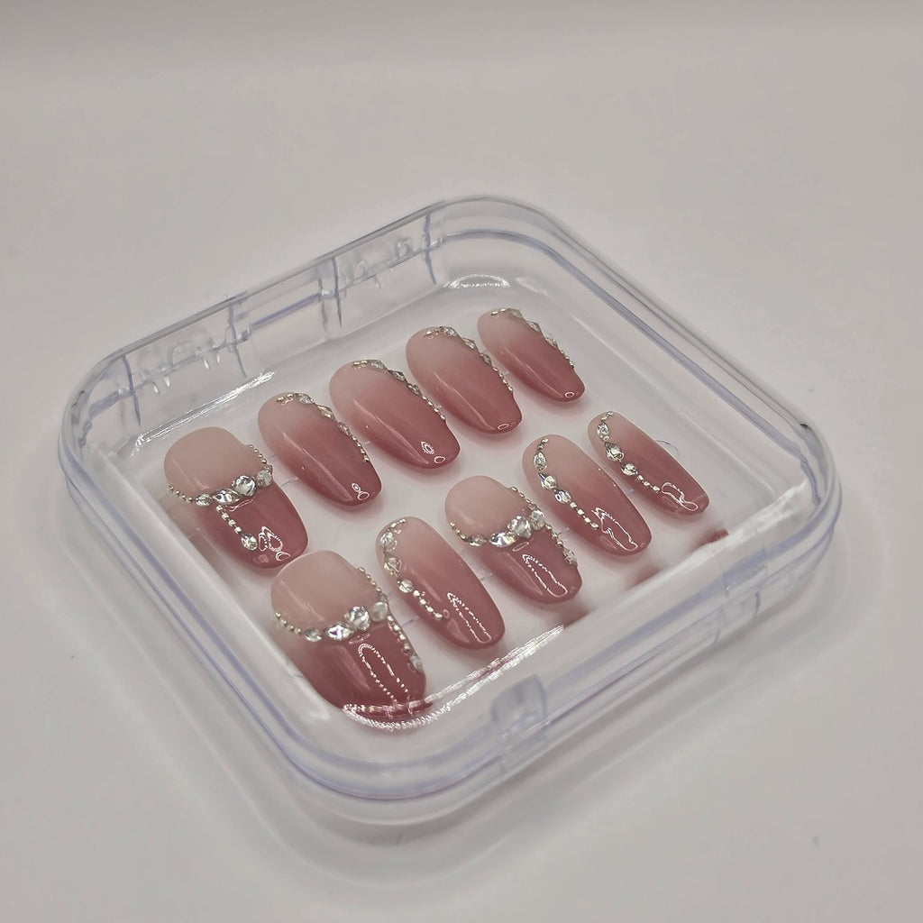 Uñas postizas hechas a mano