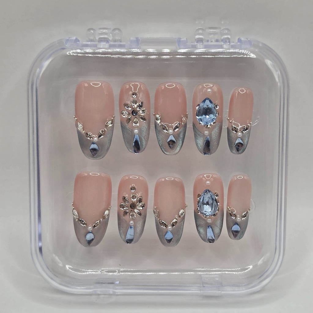 Uñas postizas hechas a maño