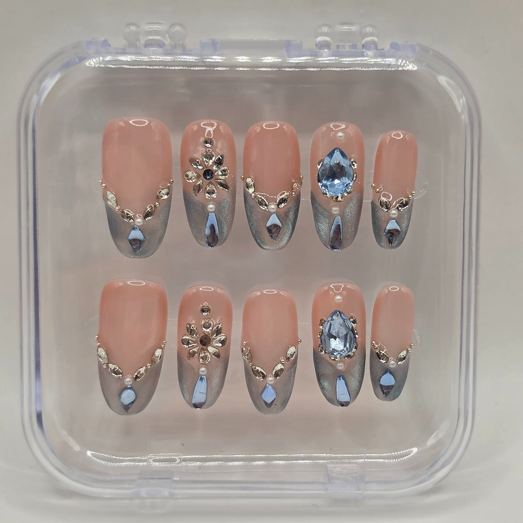 Uñas postizas hechas a maño