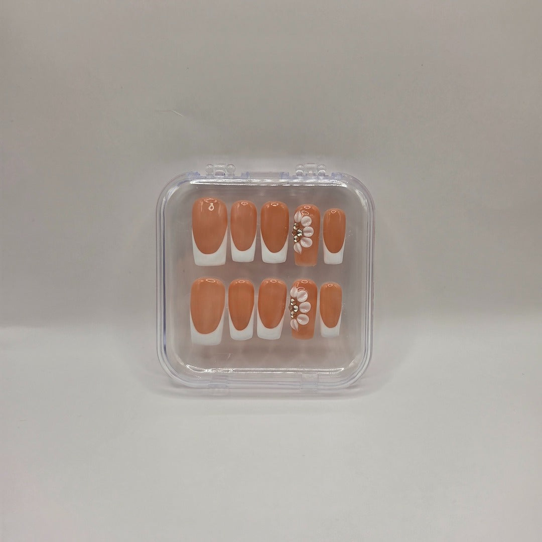 Uñas postizas hechas a mano