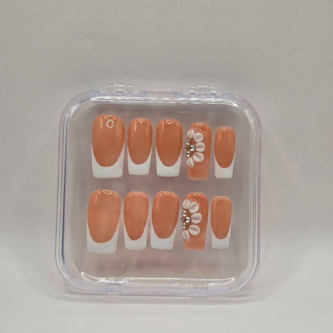 Uñas postizas hechas a mano