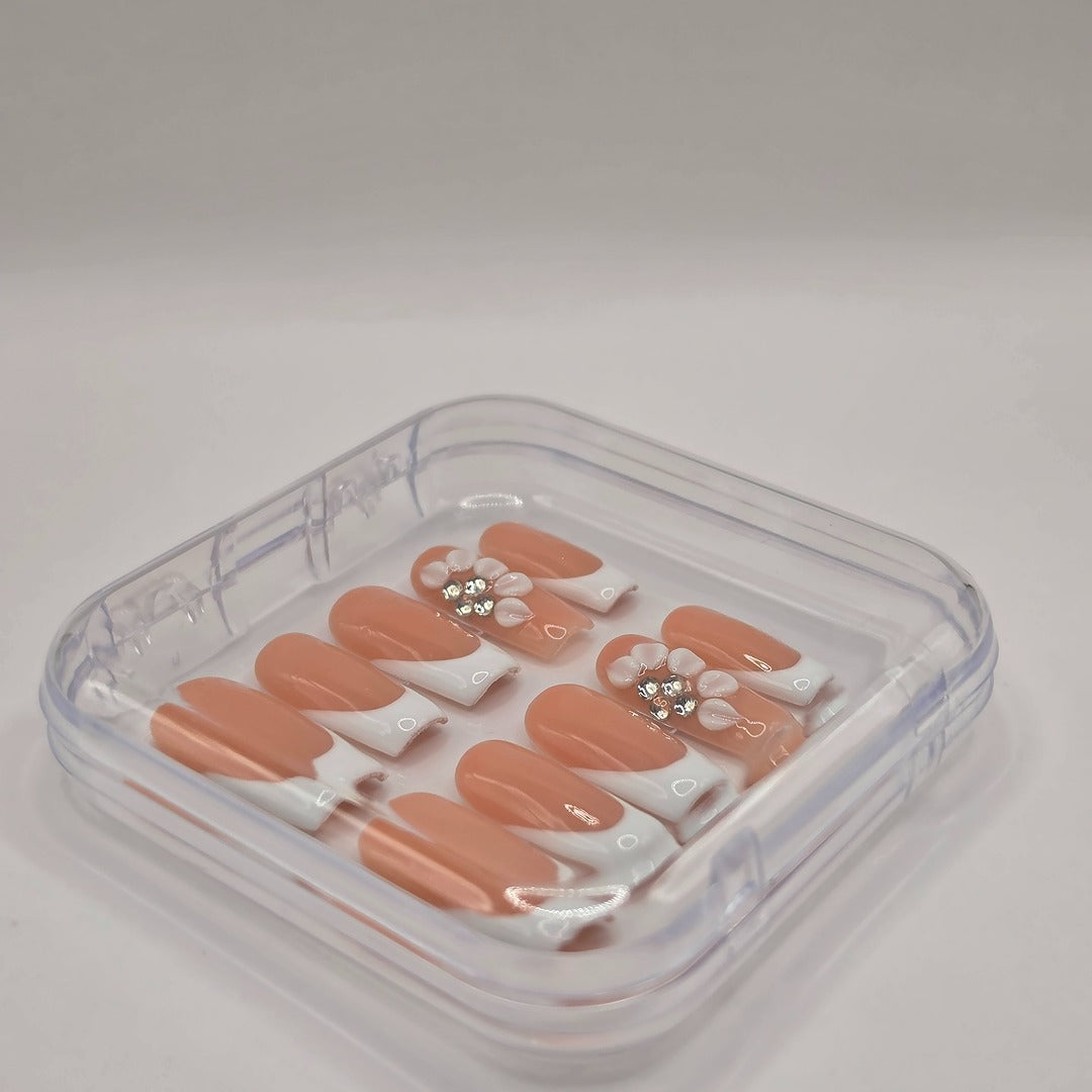 Uñas postizas hechas a mano