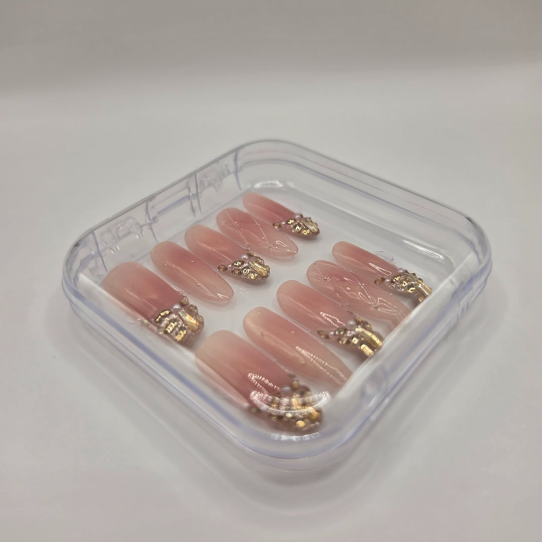 Uñas postizas hechas a mano