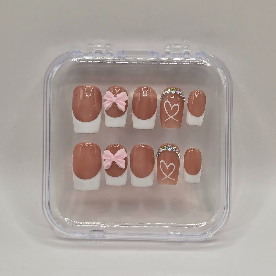 Uñas postizas hechas a mano