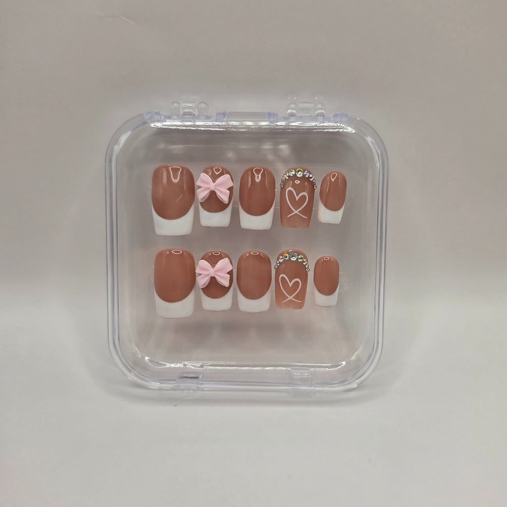 Uñas postizas hechas a mano