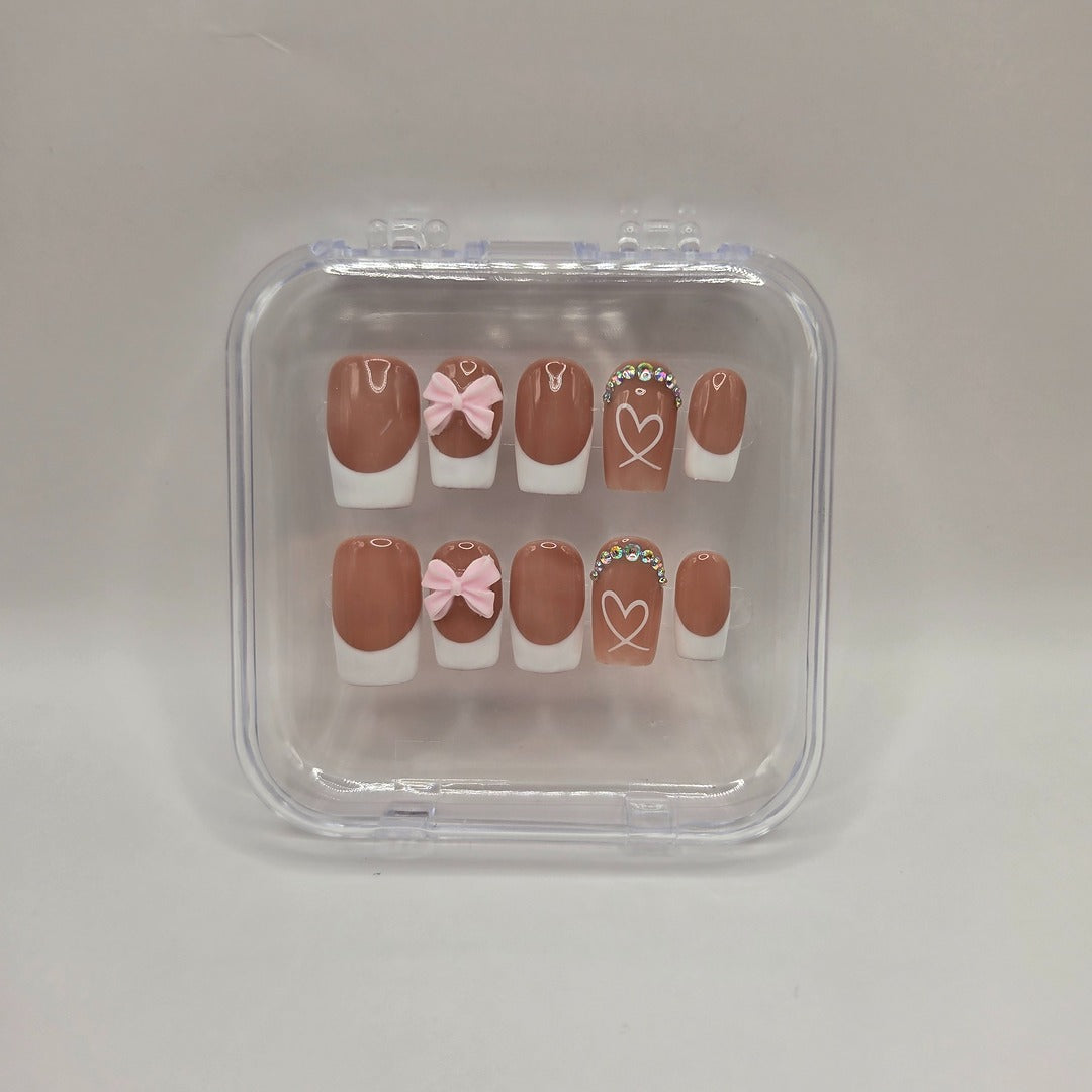 Uñas postizas hechas a mano