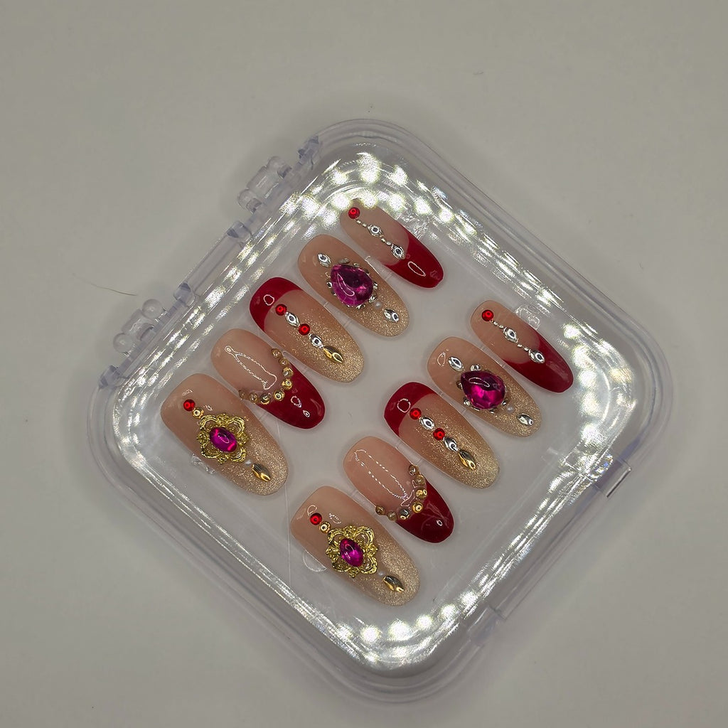 Uñas postizas hechas a mano