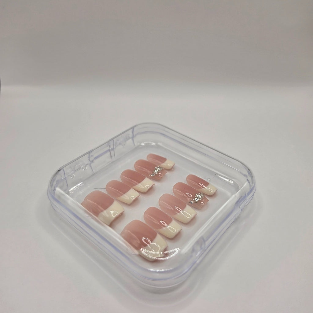 Uñas postizas hechas a mano