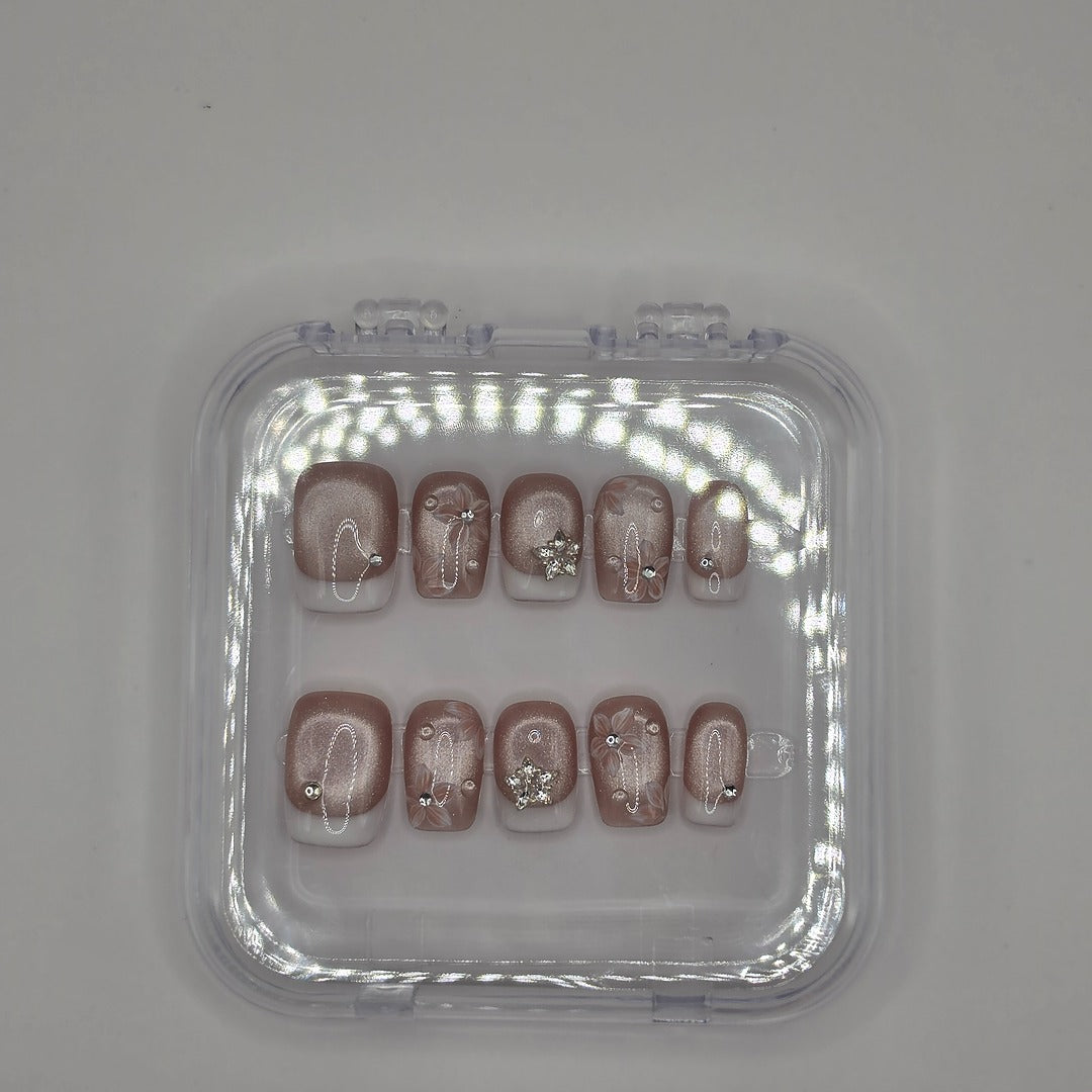Uñas postizas hechas a mano