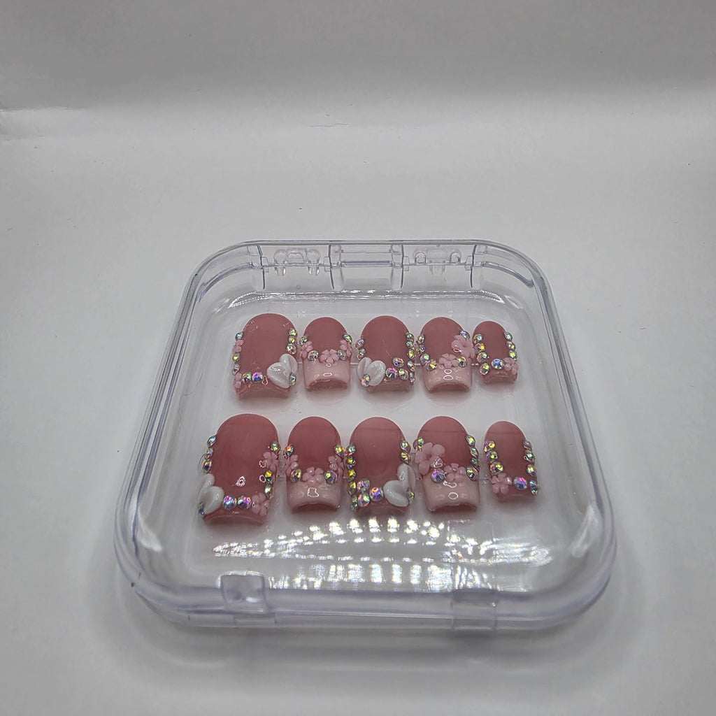 Uñas postizas hechas a mano